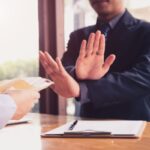 C’est l’histoire d’un employeur pour qui un mail « groupé » devrait suffire...