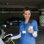 Hausse du carburant : l’Urssaf accompagne les infirmiers et infirmières