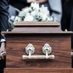 Entreprises funéraires : une information obligatoire des familles revisitée