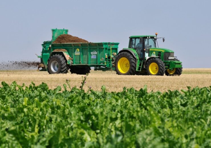 Olivet,,France,-,13,Mars,2021,:,Armer,Spreading,Hen
